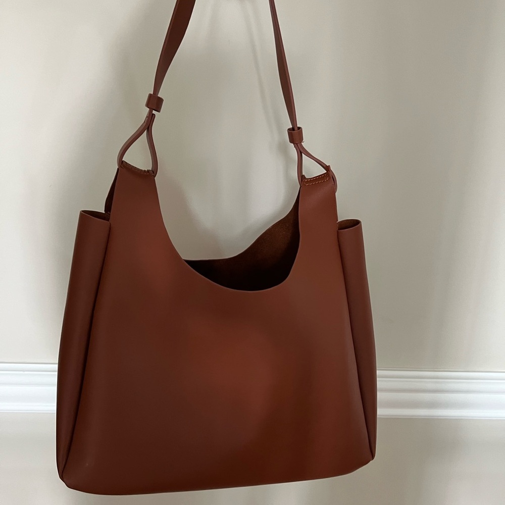 Leather Shoulder bag